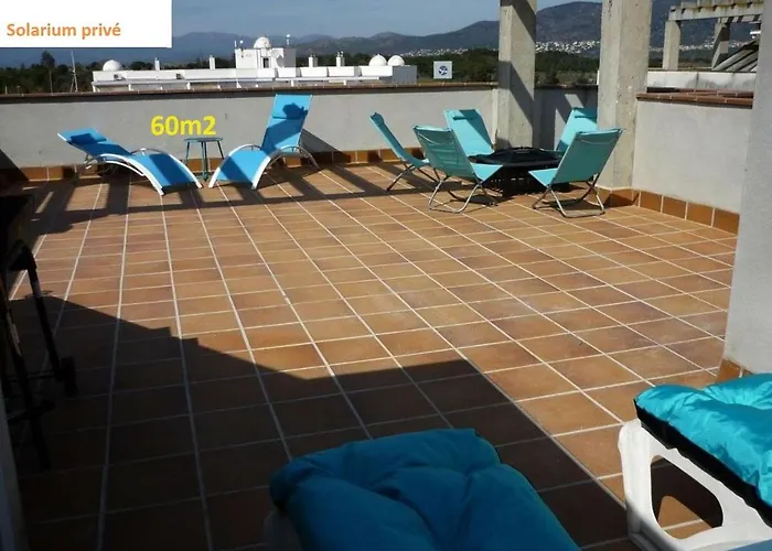 Piscines - Climatisation - Calme - Wifi - Plages - Vue - Bord De - Parking